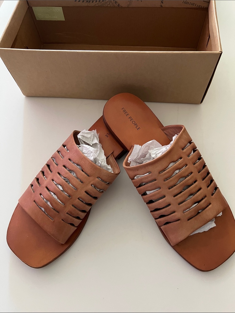 Free People Slice of Sun Leather Slide Sandals Brown  NIB No Lid Size 8 / 38